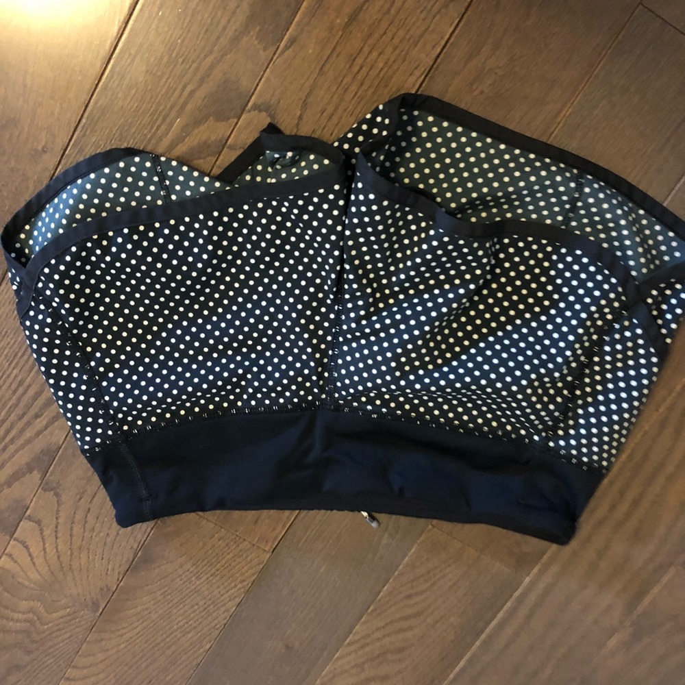 Lululemon shorts black and white dots